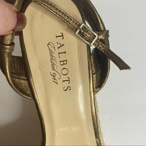 Talbots | Wedge Gold Sandals - Picture 3 of 7